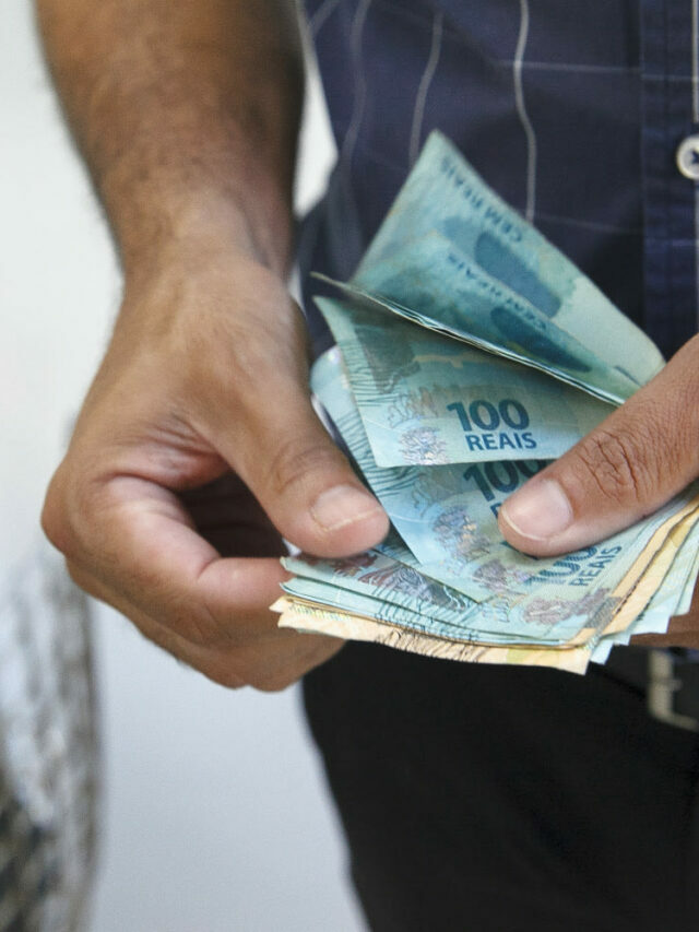 É possível antecipar o saque-aniversário do FGTS sendo negativado?